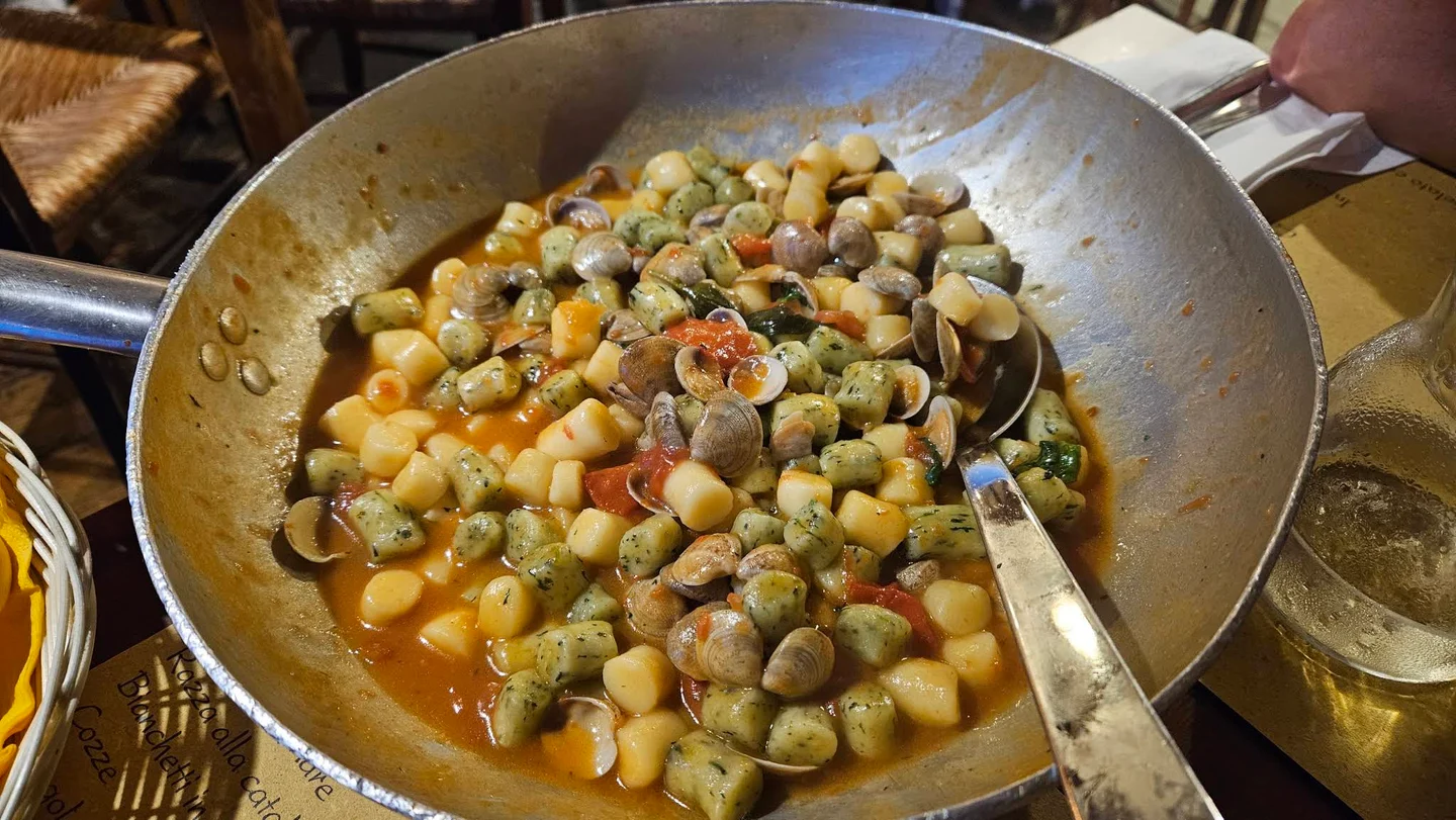 Gnocchi alle vongole — Ristorante La Baracca, Bellaria-Igea Marina
